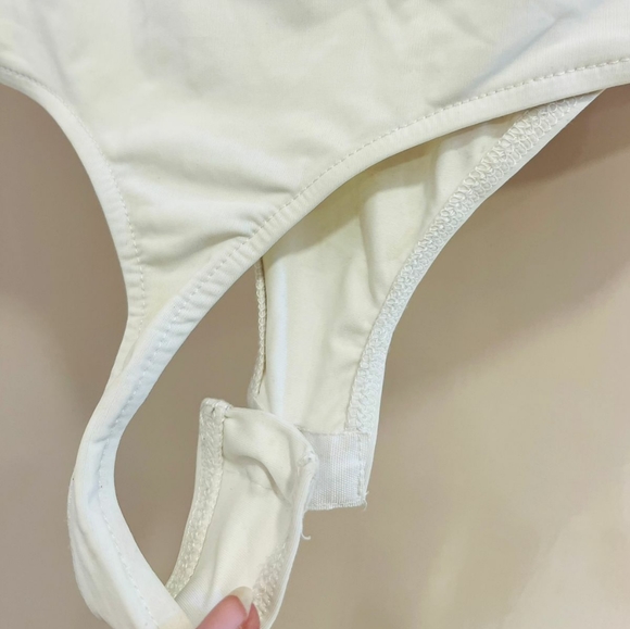 White and brown lining body suit - Picture 5 of 9